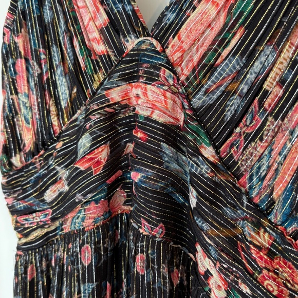 Hemant and Nandita Dress - Picture 2 of 3